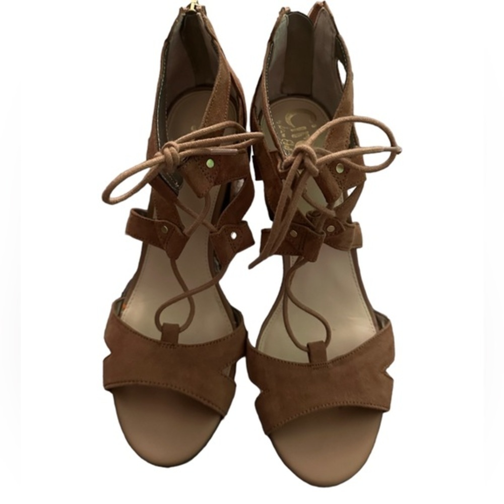 Circus brown shoes size 8 suede